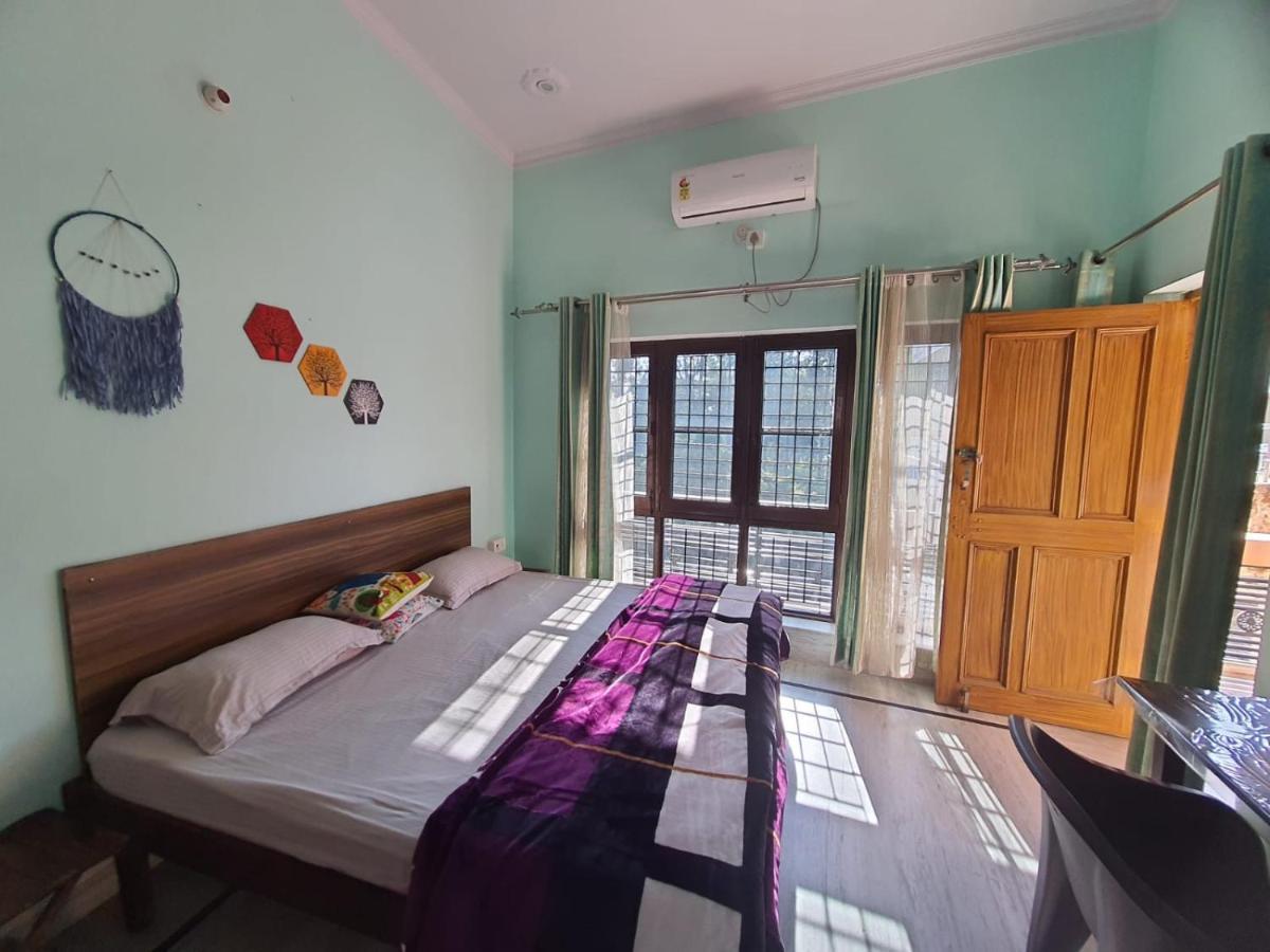 Nature View Homestay Dehradun Room photo